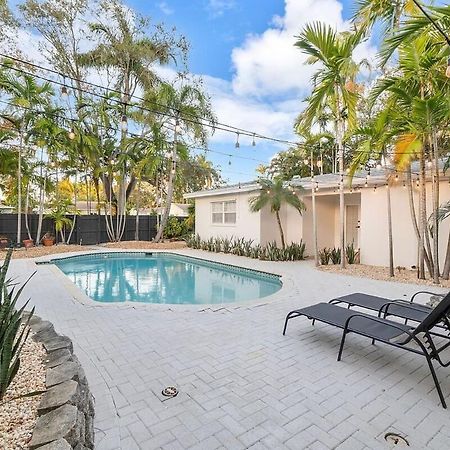 Walk To Las Olas Banyan Room Palm Paradise Inn Fort Lauderdale Exterior photo