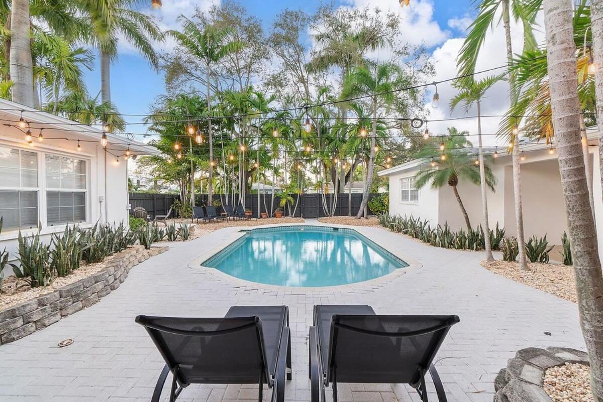 Walk To Las Olas Banyan Room Palm Paradise Inn Fort Lauderdale Exterior photo