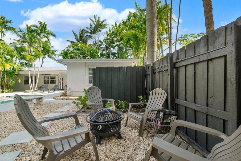 Walk To Las Olas Banyan Room Palm Paradise Inn Fort Lauderdale Exterior photo